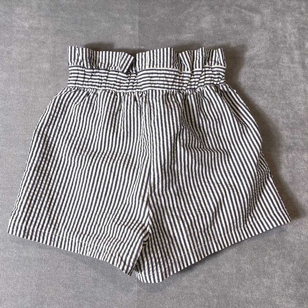 Zara Navy White Striped Seersucker Paperbag Waist Shorts XS - Picture 5 of 7